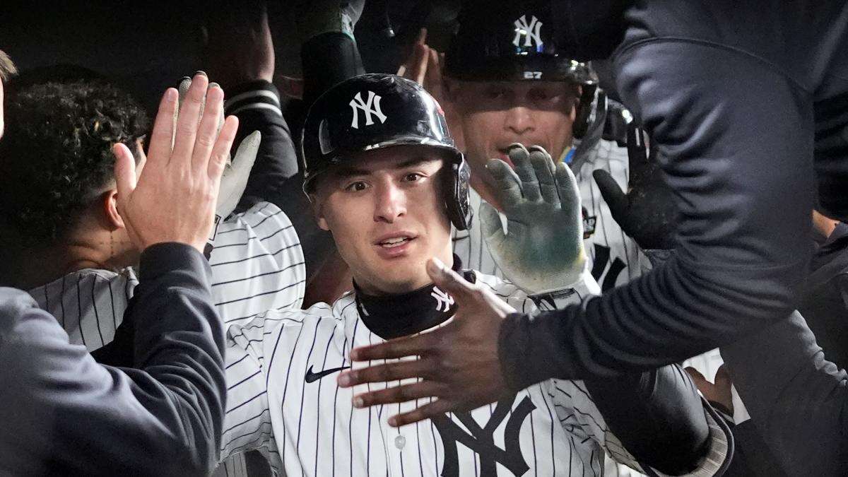 New York Yankees avoid sweep to keep World Series alive