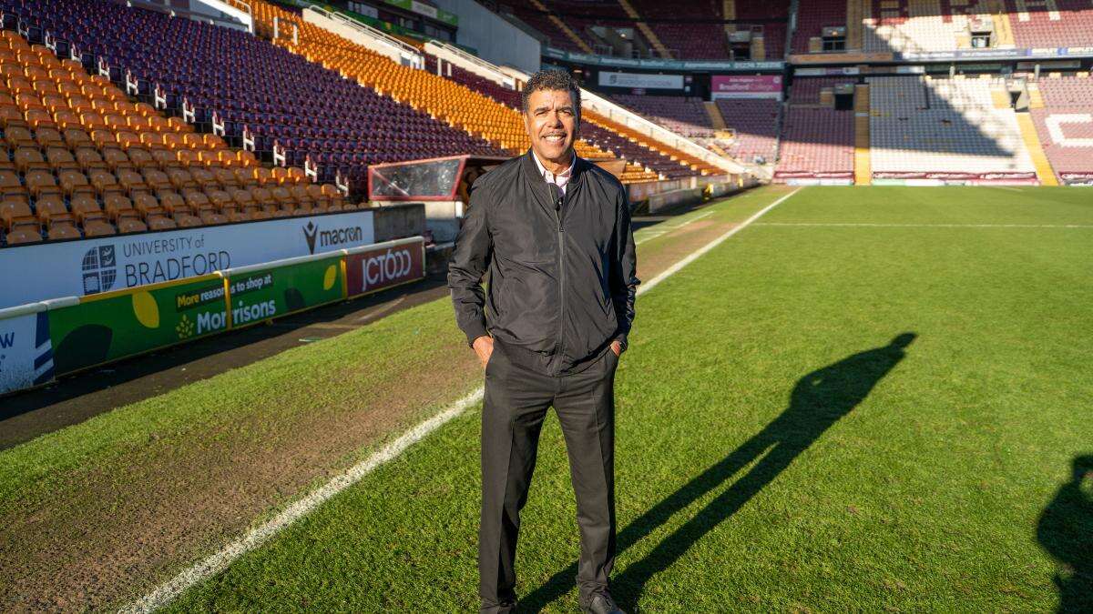 Chris Kamara to perform with choir turning Bradford City fans into opera singers