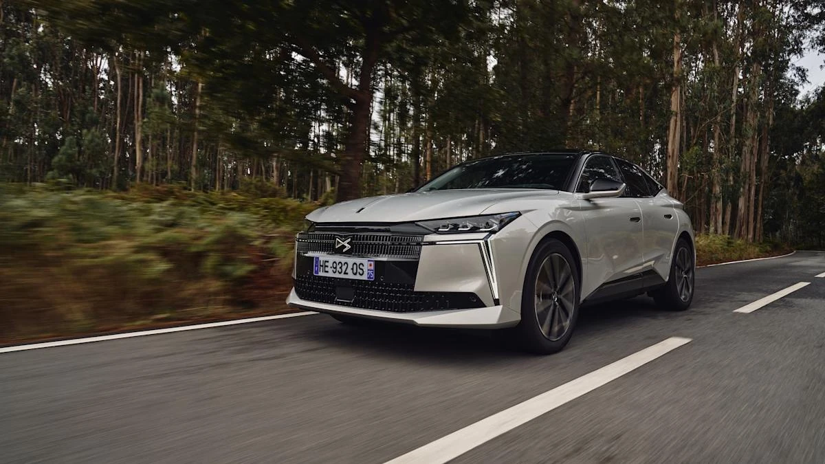 First Drive: Au revoir DS 4, bonjour No4 – DS tries again to topple A-Class and 1 Series posh hatches