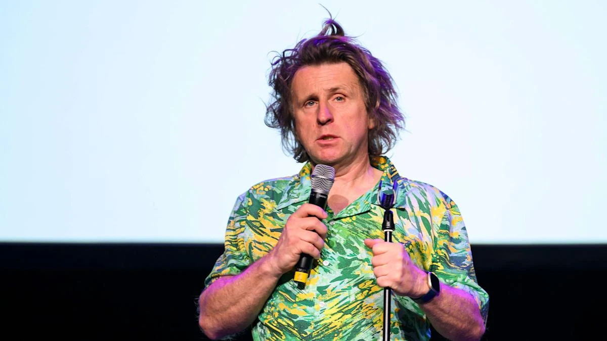 Comedian Milton Jones says he is ‘cancer free’ after undergoing surgery