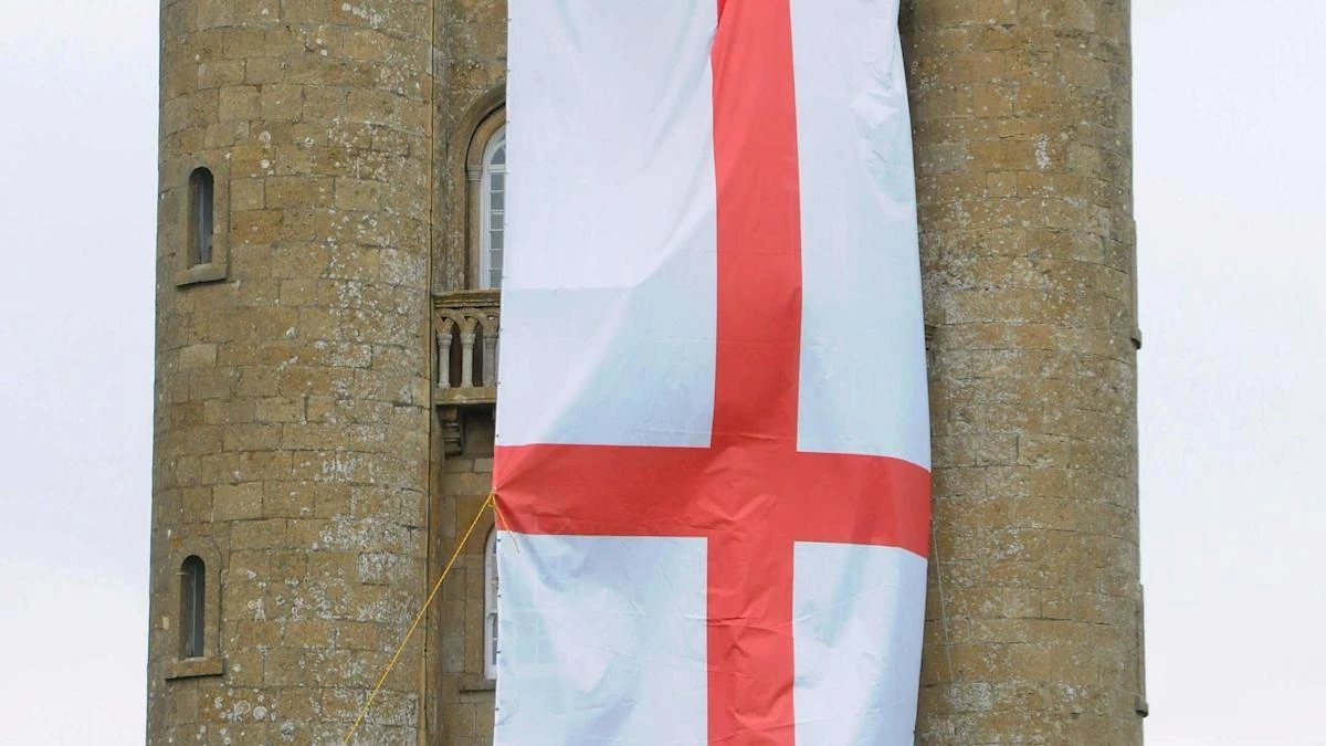 Fact check: Photograph of St George’s Cross is from 11 years ago