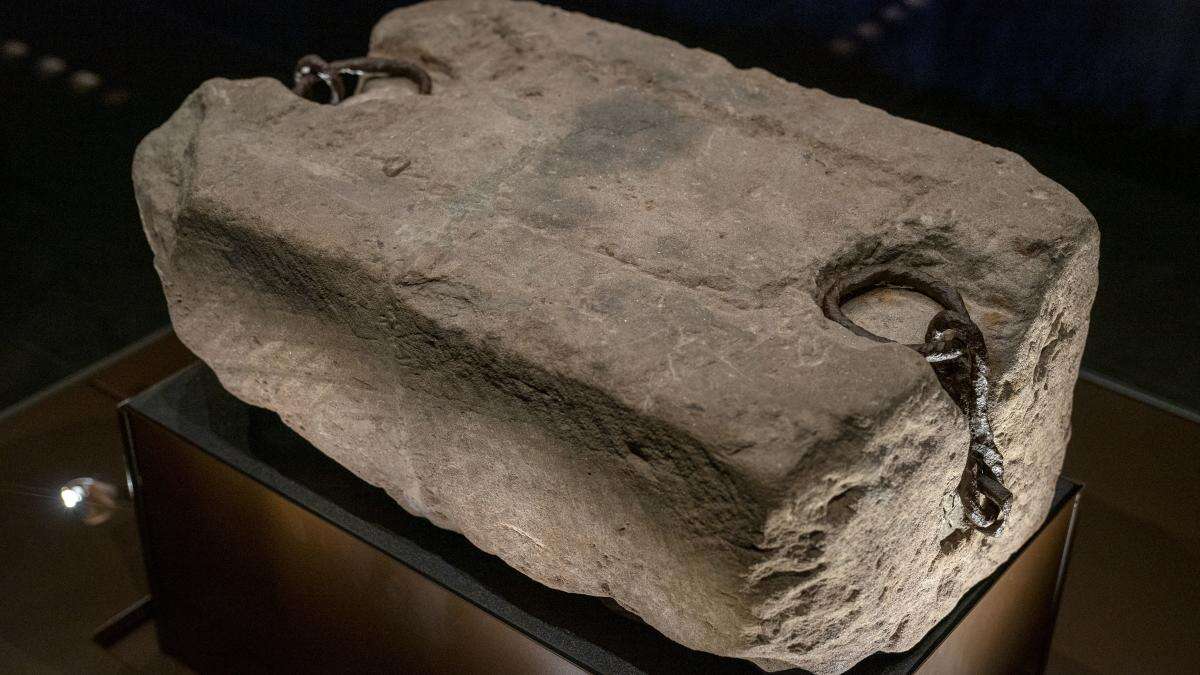 Protester admits damaging Stone of Destiny display case at Edinburgh Castle