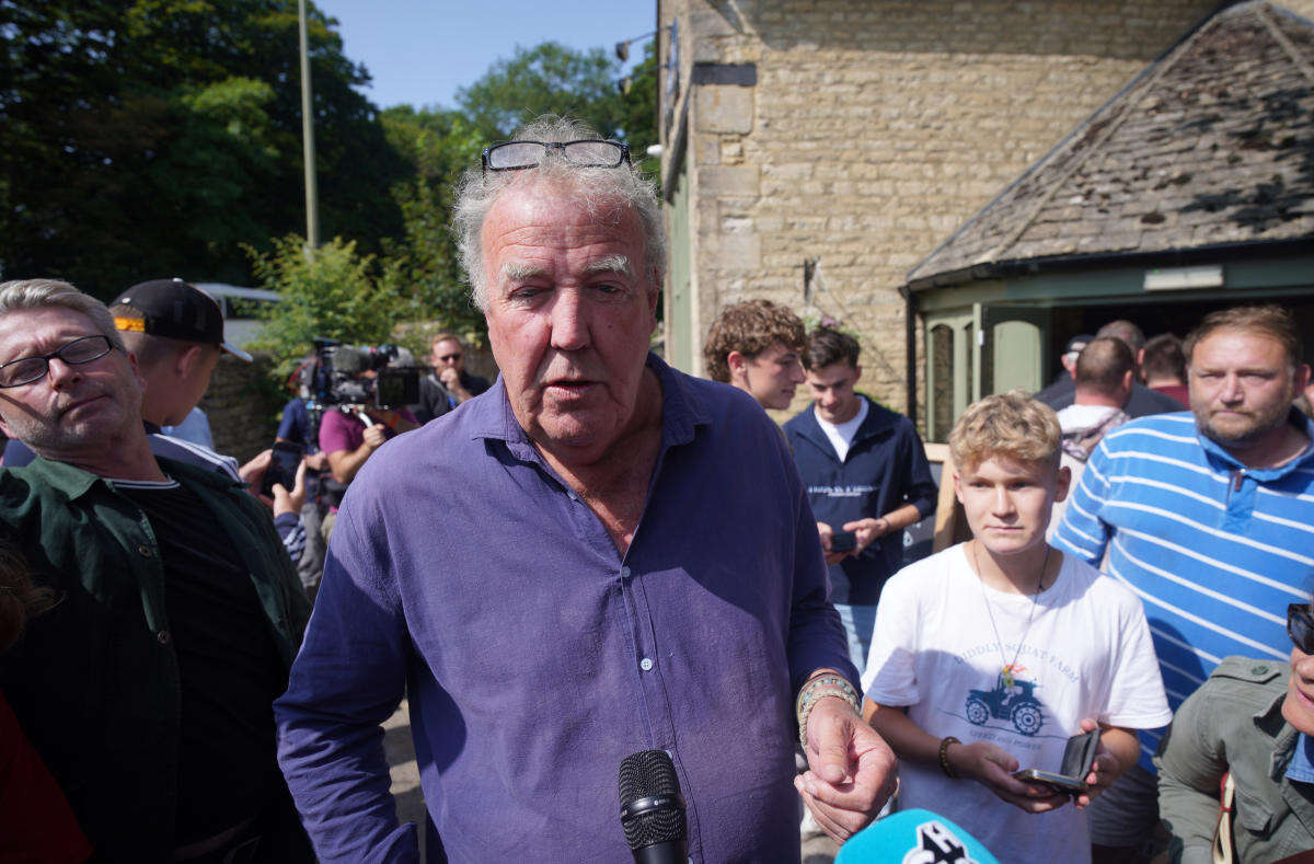 Jeremy Clarkson fans complain pub fully booked for Christmas menu