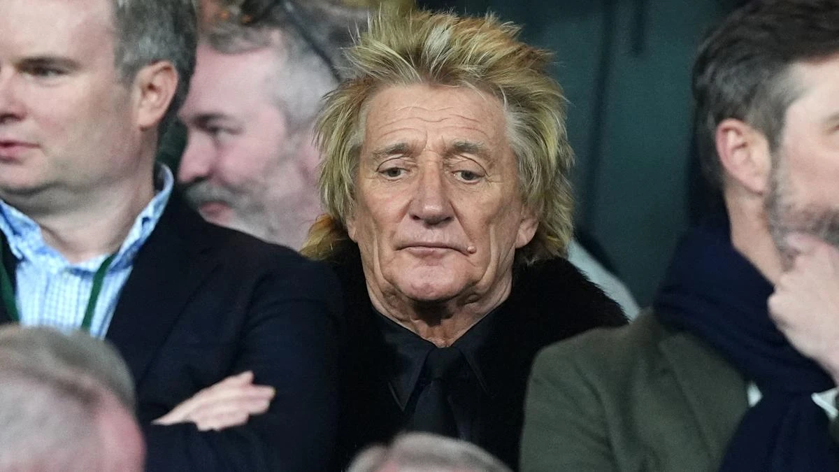 Government should ‘hang heads in shame’ as rocker pays for child’s diagnosis