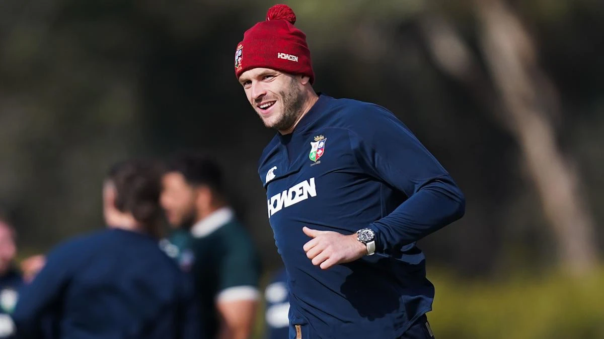 Blair Kinghorn could feature in Lions tour despite knee injury