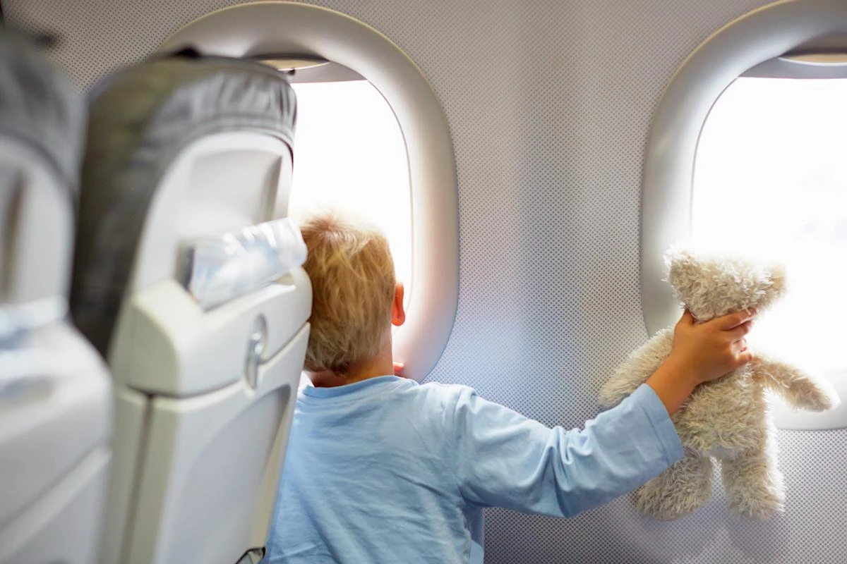 7 airlines offering free and cheap flights for kids this summer