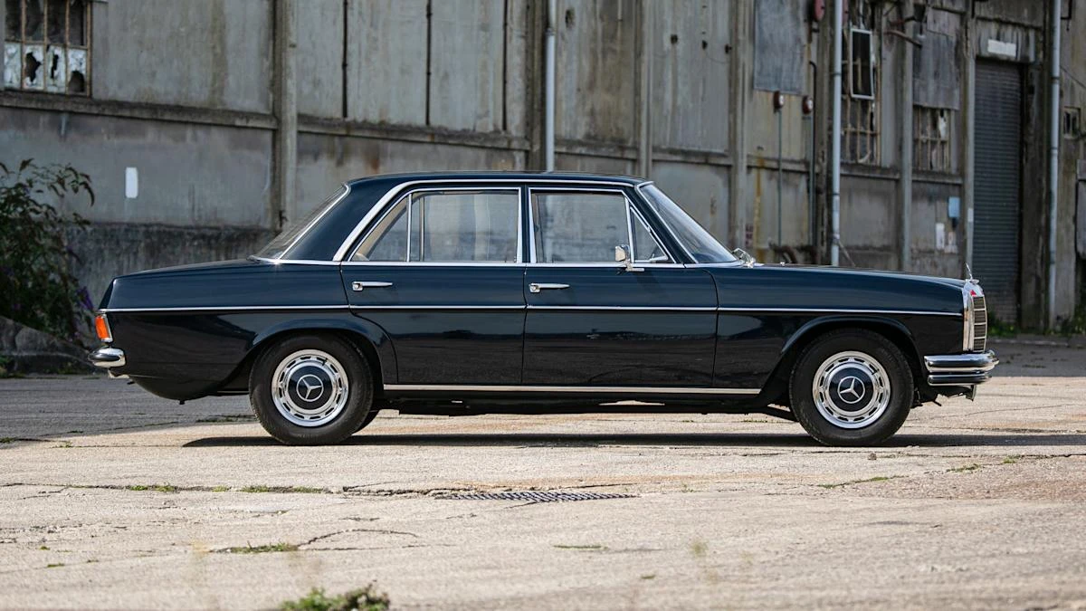 Paul Weller’s classic Mercedes W114 set to go under the hammer at auction