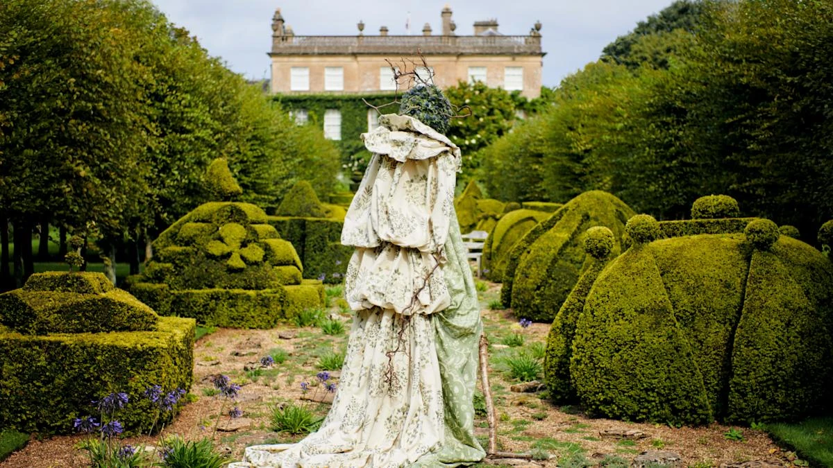 King’s Highgrove gardens inspire luxury wallpaper and fabric collection