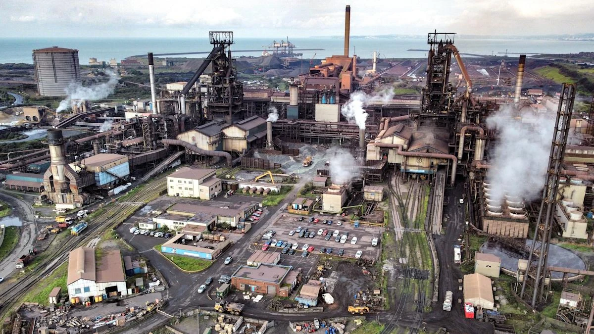 Plaid Cymru says Labour ‘abandoned’ Port Talbot steelworkers after Tata closure