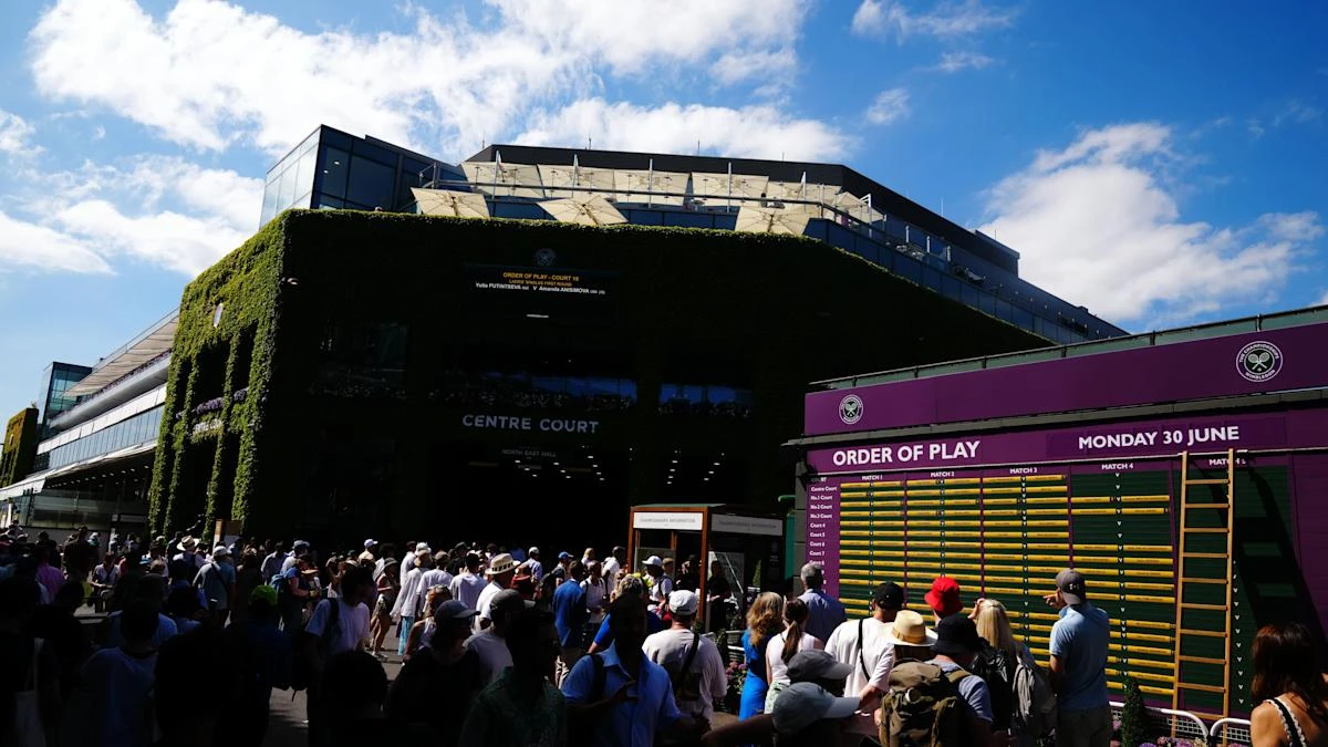 Wimbledon organisers prepare for the heat as temperatures soar in SW19