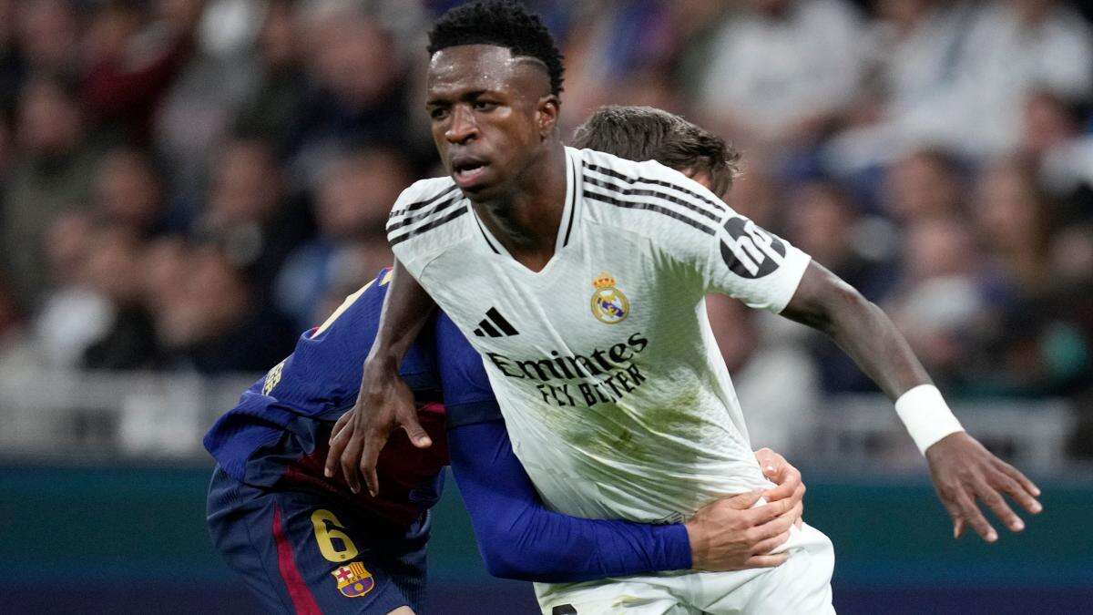 Vinicius Junior offers support to Barcelona players after alleged racist abuse