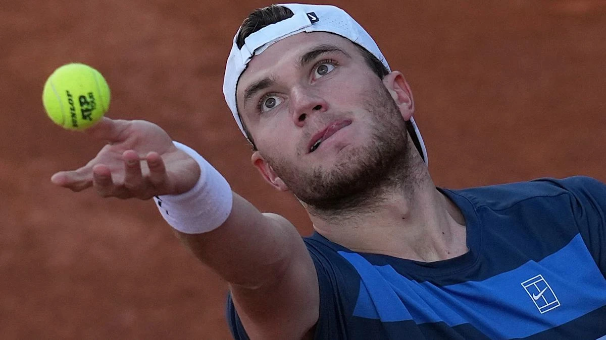 Frustration boiled out – Jack Draper smashes racket en route to last 16 in Rome