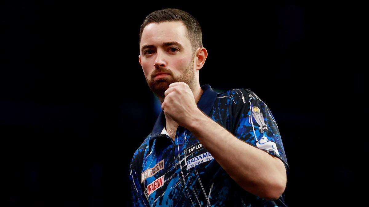 Luke Humphries powers to victory on opening night of Premier League in Belfast