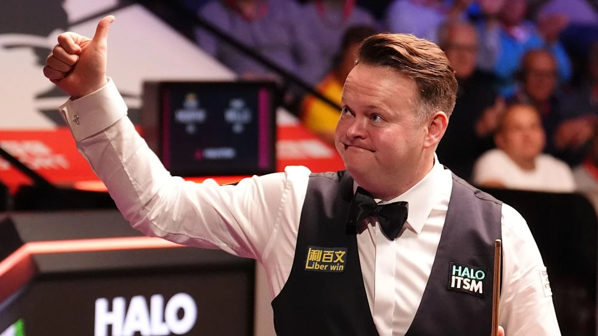 Shaun Murphy thanks Peter Ebdon for helping him perform ‘complete 180’