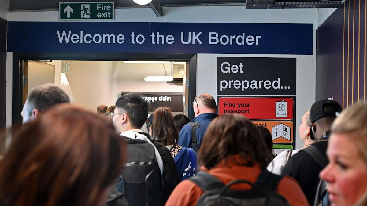 How many foreign nationals receive benefits in the UK?