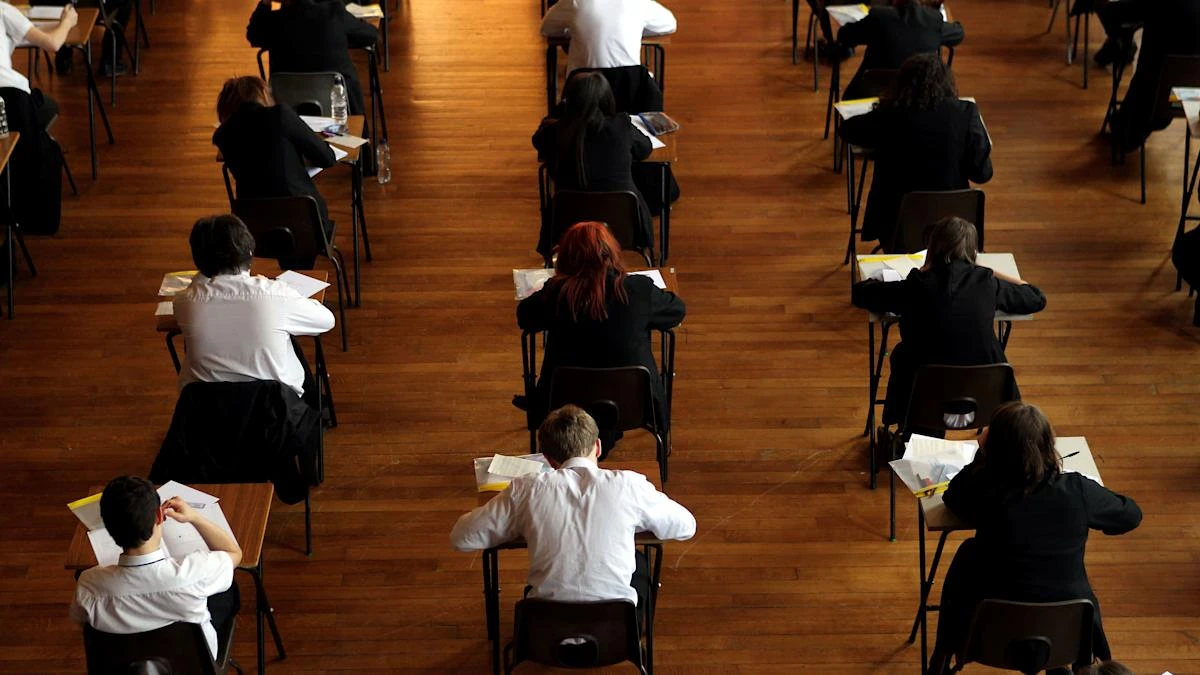 Thousands of GCSE pupils to receive exam results via app this summer
