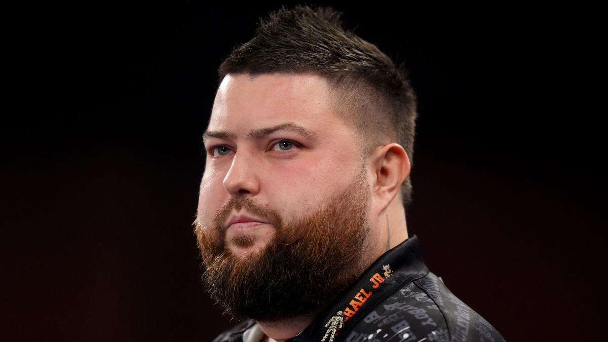 Michael Smith reveals he is suffering from arthritis in his throwing hand