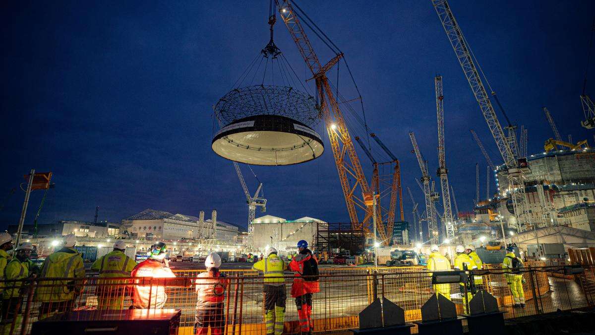 Hinkley Point C building work reaches reactor lift milestone