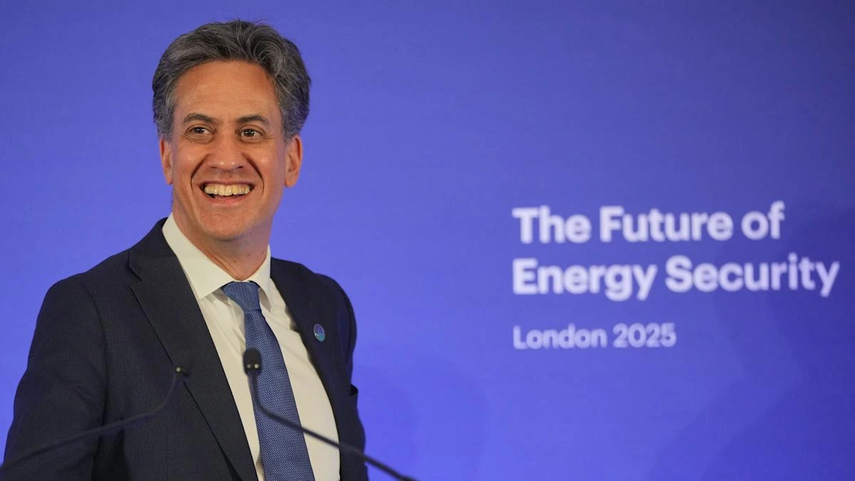 ‘Bring it on’: Miliband tells net zero critics Government is ‘not for bending’