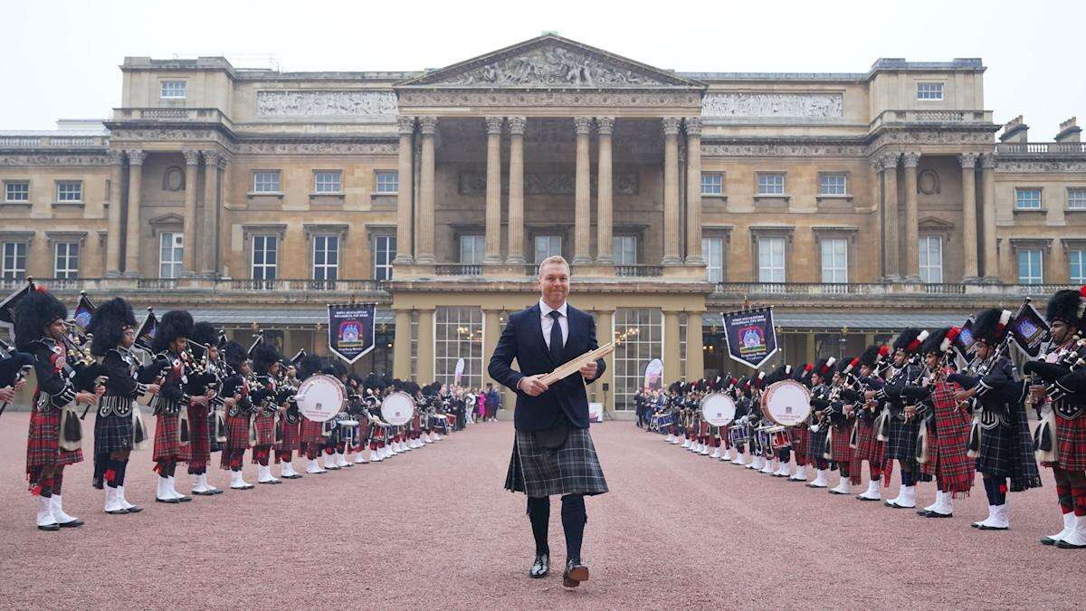 King and Sir Chris Hoy kick off Glasgow Commonwealth Games countdown