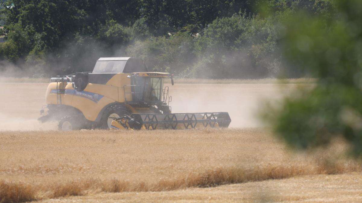 Farming protest ‘definitely’ on after ‘tough’ talks with minister – NFU head