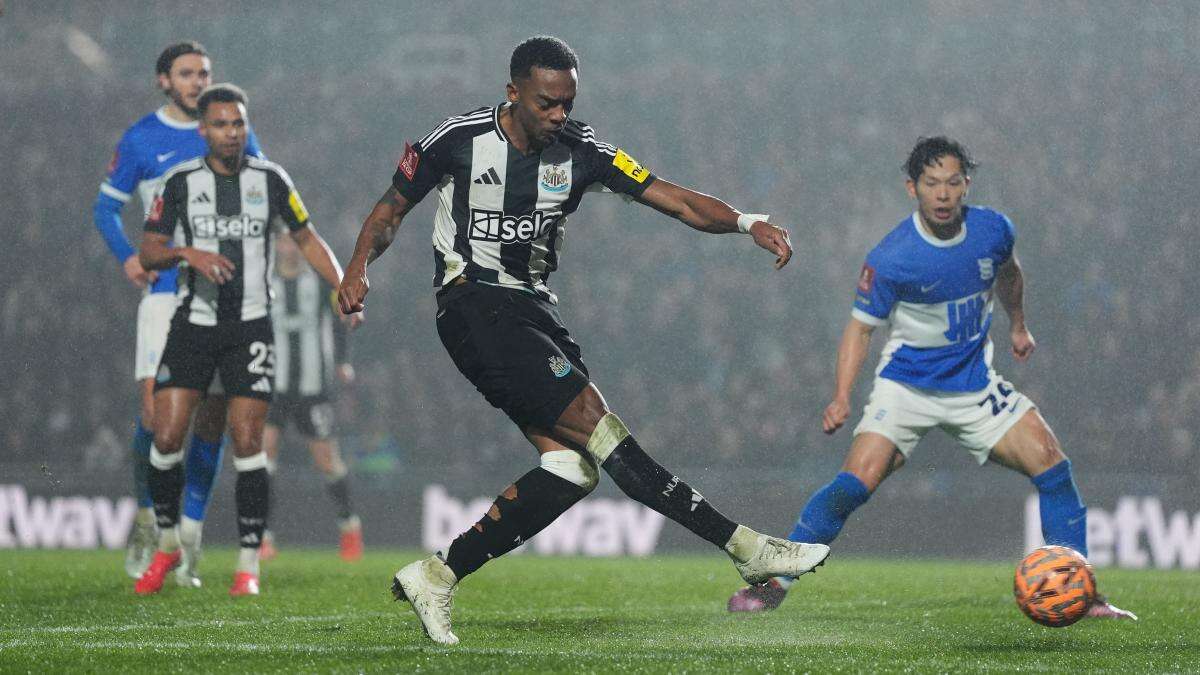 Joe Willock brace helps Newcastle claim hard-fought FA Cup victory at Birmingham