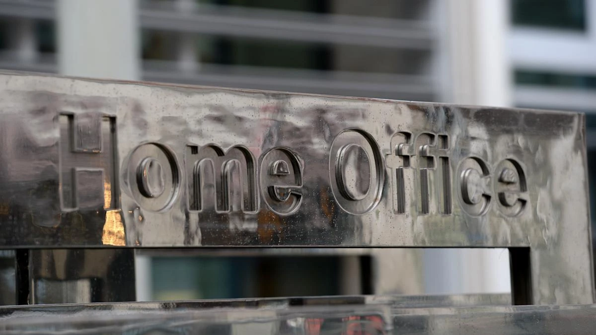 Convicted terrorist facing jail for consorting with suspected IS supporters