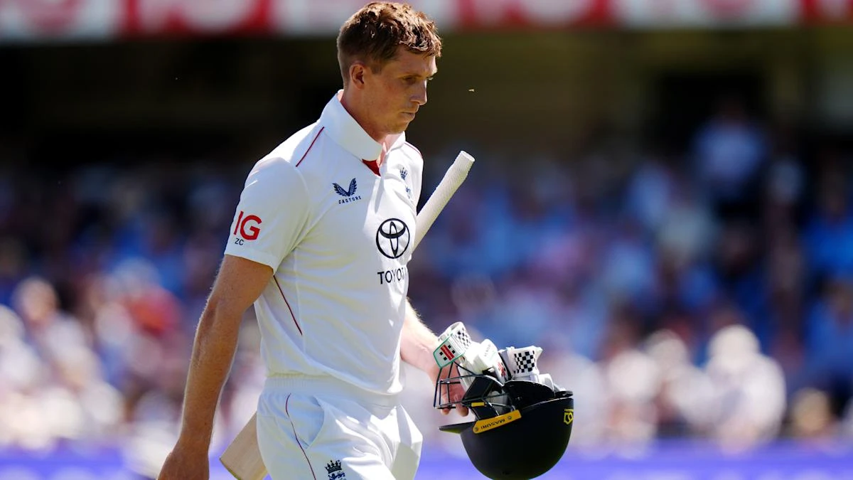 India dismiss both England openers in same over on first morning of third Test