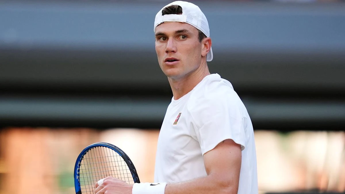 Jack Draper breezes past ailing Sebastian Baez in Wimbledon opener