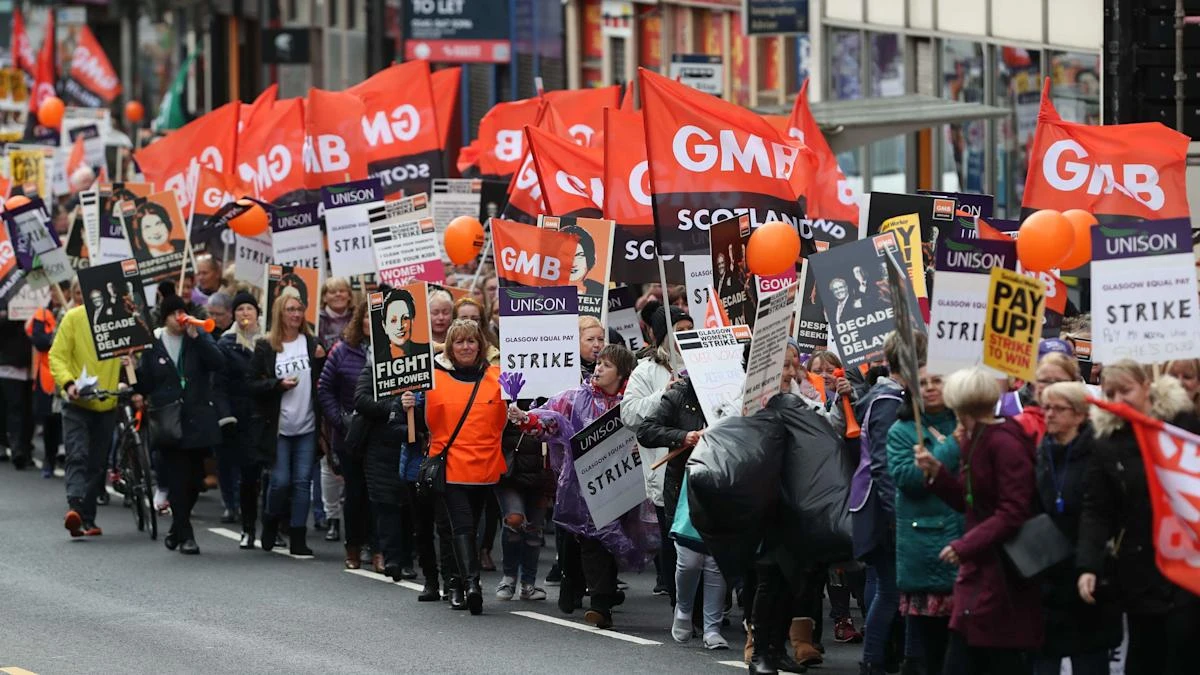 Clyde Tunnel ‘could close’ as workers vote to strike for better pay