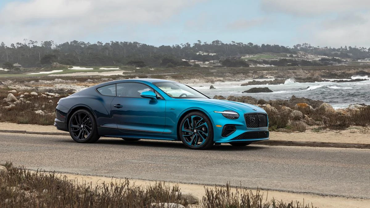 Bentley reveals bespoke ‘Ombre by Mulliner’ paint finish