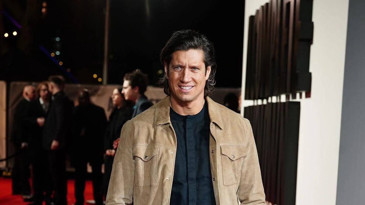 Vernon Kay misses start of BBC Radio 2 show after getting ‘trapped’ on train