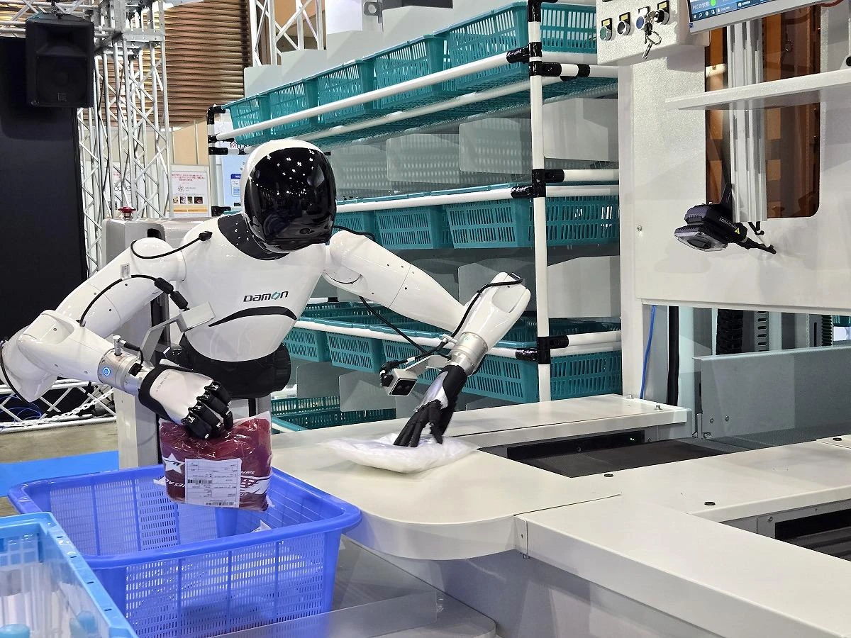 未来が現実になりはじめた----物流展にヒューマノイド登場、ダイフクも活用を模索