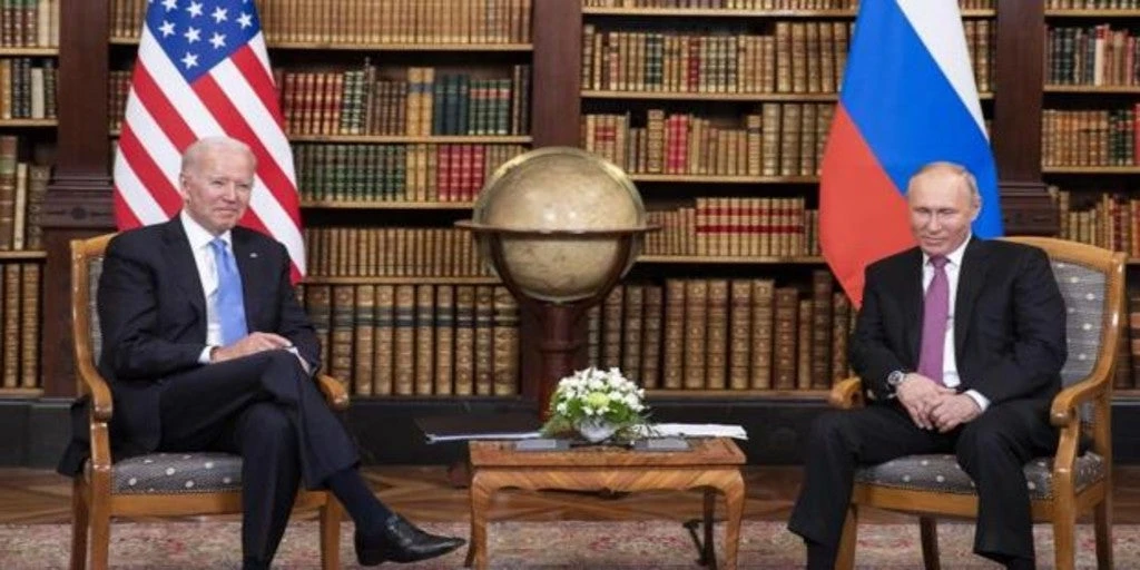 Biden advierte a Putin de devastadoras consecuencias si deja morir a Navalni 