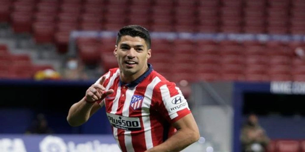 Luis Suárez, positivo en covid,  no jugará contra el Barcelona