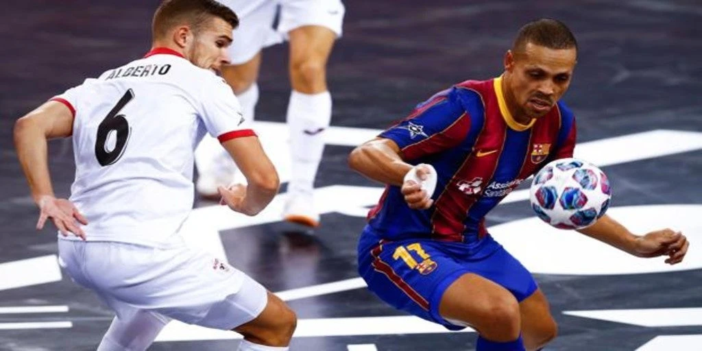 Un Barça letal alarga la maldición de ElPozo y sube al trono europeo