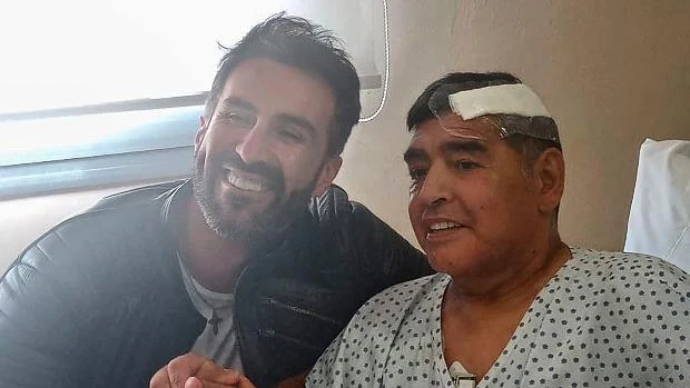 Primera foto de Maradona tras su operación: «Vivió el peor momento de su vida»
