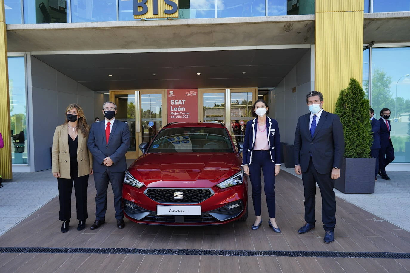 En imágenes: Reyes Maroto hace entrega del Premio ABC al Mejor Coche del Año 2021 al Seat León