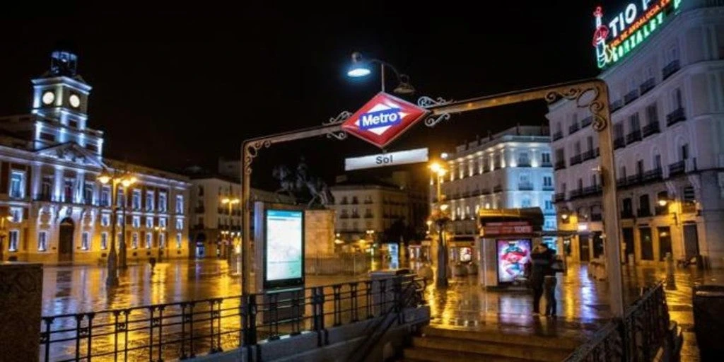 Metro de Madrid estudia adelantar el cierre de las estaciones ante el toque de queda