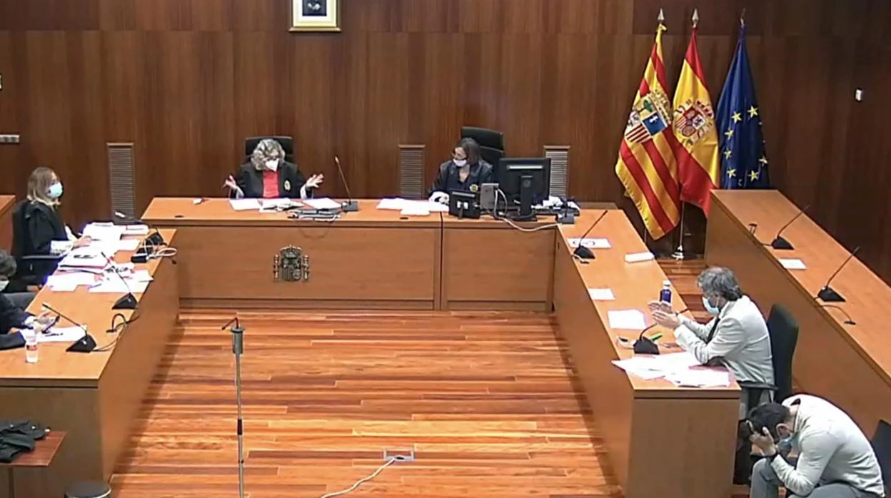 Trifulca entre la magistrada del «crimen de los tirantes» y el abogado Endika Zulueta tras el veredicto