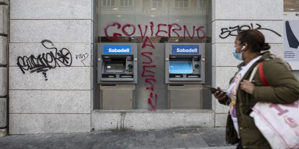Disturbios en Madrid: «Son los más listos de la clase, rompen todo y piden libertad»
