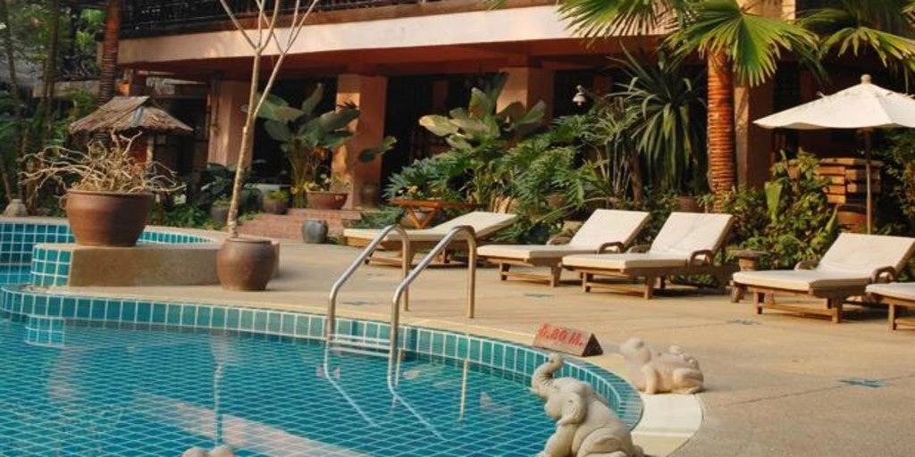 Un turista evita la cárcel en Tailandia por publicar una reseña negativa de un hotel