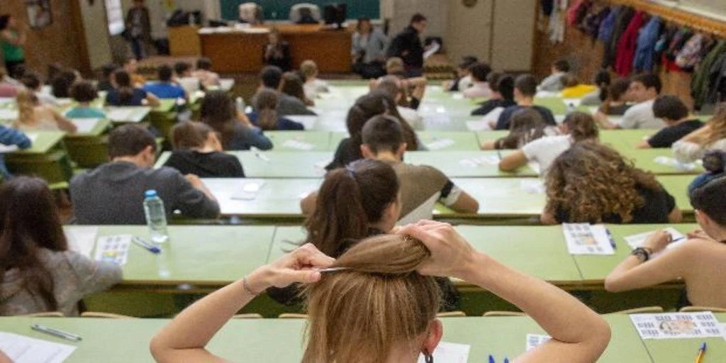 Portugal cierra las escuelas del Algarve ante el avance de la variante Delta