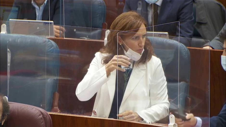 Ayuso compara la curva de contagios con 
