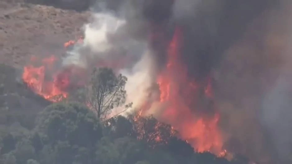 Un incendio está arrasando el condado de Napa, en California