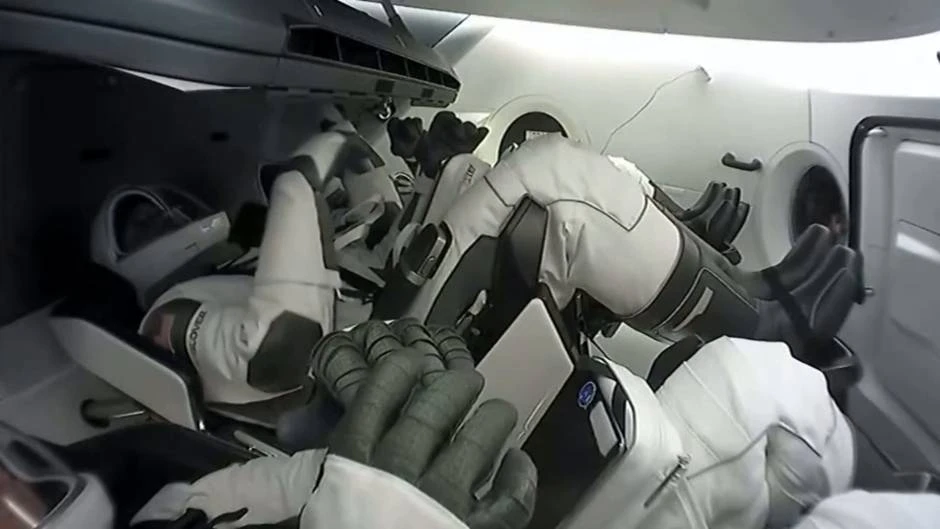 La histórica misión de SpaceX y la NASA despega rumbo a la EEI
