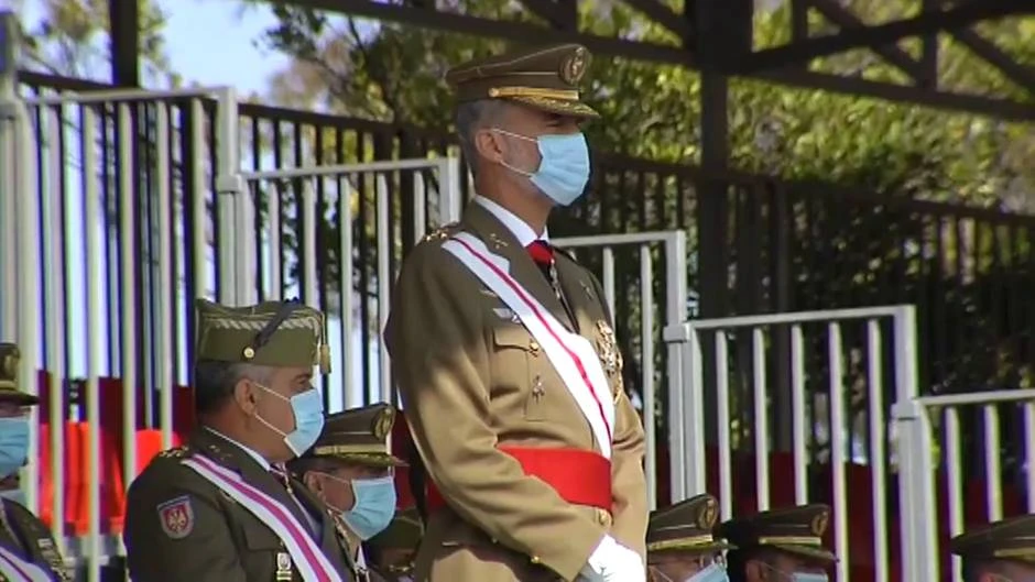 El rey asiste a la celebración del centenario de la Legión