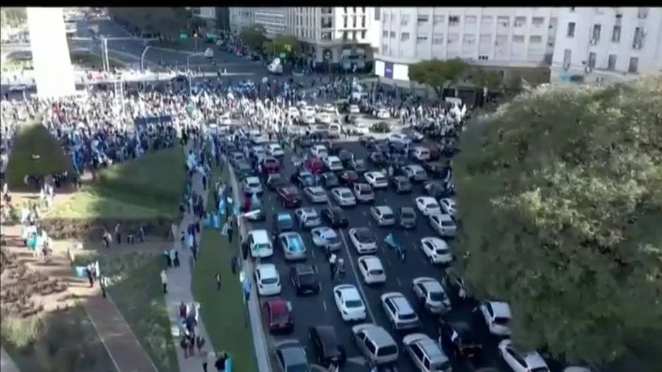 Multitudinaria protesta en Buenos Aires contra el Gobierno de Alberto Fernández