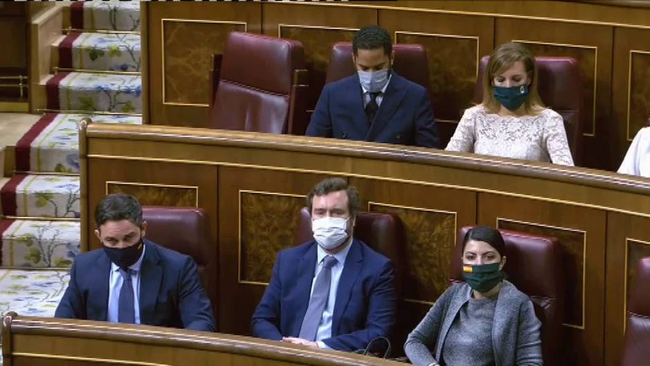 Pablo Casado rompe con VOX