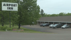 ‘It’s inhumane’: Longtime residents of Fredericton-area motel forced to relocate